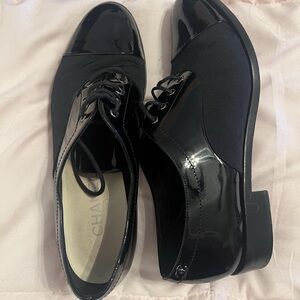 Chanel Interlocking CC logo patent black Oxfords. US 10.5/IT 40.5